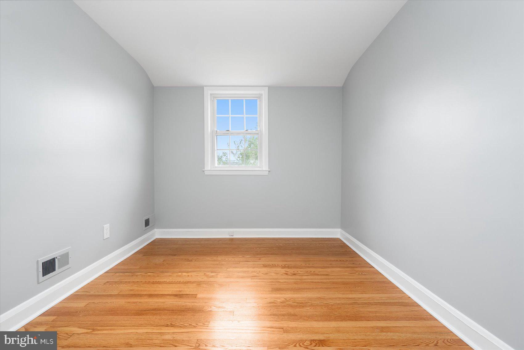 1607 Thetford Road Towson, MD 21286 - Photo 19 of 31