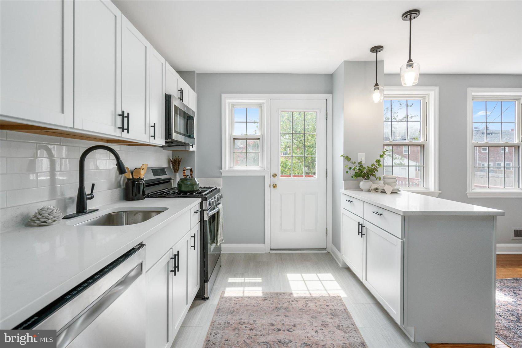 1607 Thetford Road Towson, MD 21286 - Photo 8 of 31