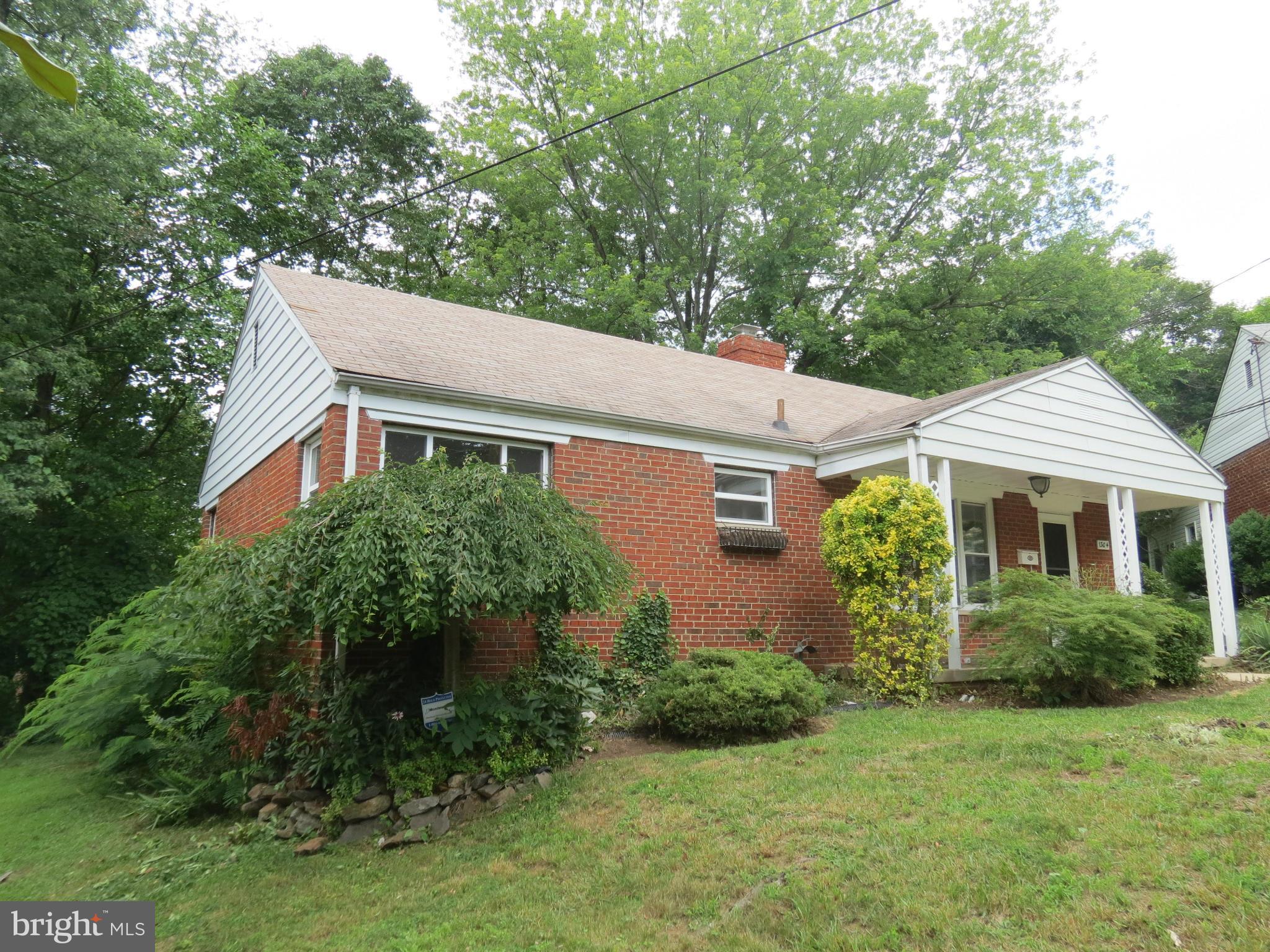 1304 Dilston Road Silver Spring, MD 20903 - Photo 2 of 22 Exterior (Front)