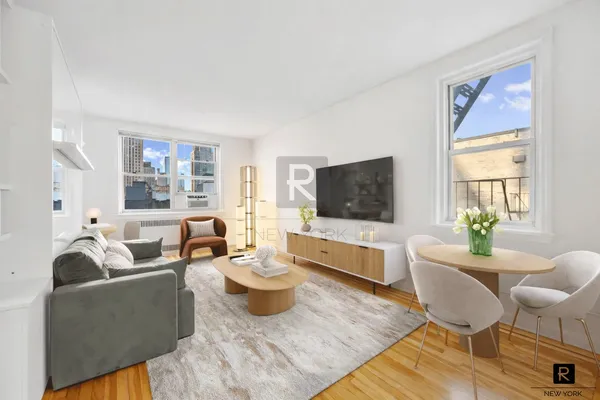 $410,000 | 310 West 55th Street, Unit 6K | Hell's Kitchen