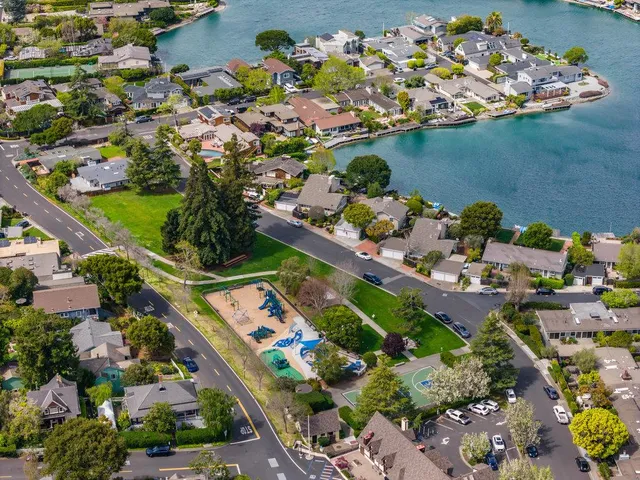 $2,869,000 | 329 San Rafael Avenue, Belvedere, CA 94920