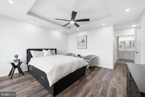 $369,900 | 3701 South George Mason Drive, Unit 1813N, Falls Church, VA 22041