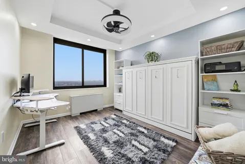 $369,900 | 3701 South George Mason Drive, Unit 1813N, Falls Church, VA 22041