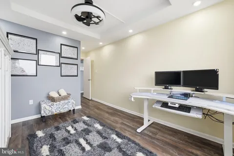 $369,900 | 3701 South George Mason Drive, Unit 1813N, Falls Church, VA 22041