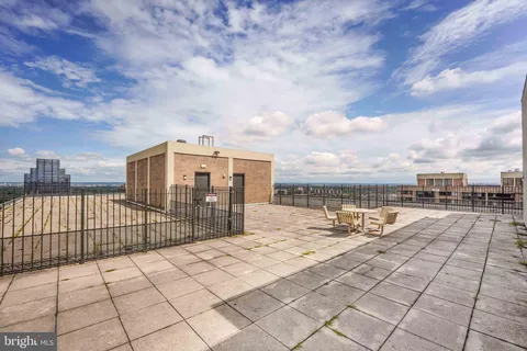 $369,900 | 3701 South George Mason Drive, Unit 1813N, Falls Church, VA 22041