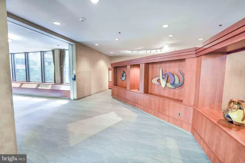 $369,900 | 3701 South George Mason Drive, Unit 1813N, Falls Church, VA 22041