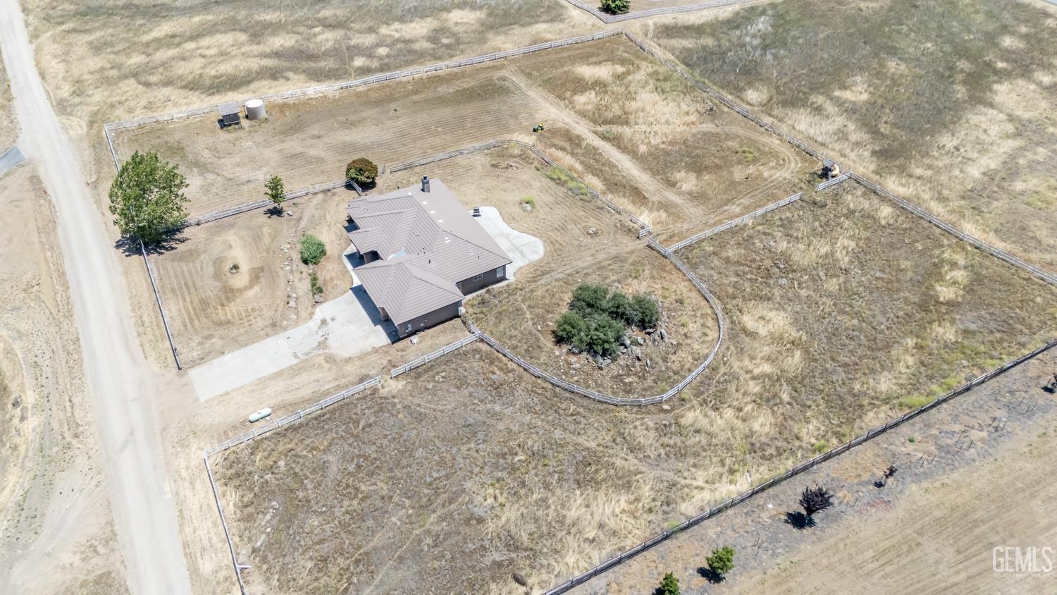 Undisclosed Address Tehachapi, CA 93561 - Photo 16 of 39
