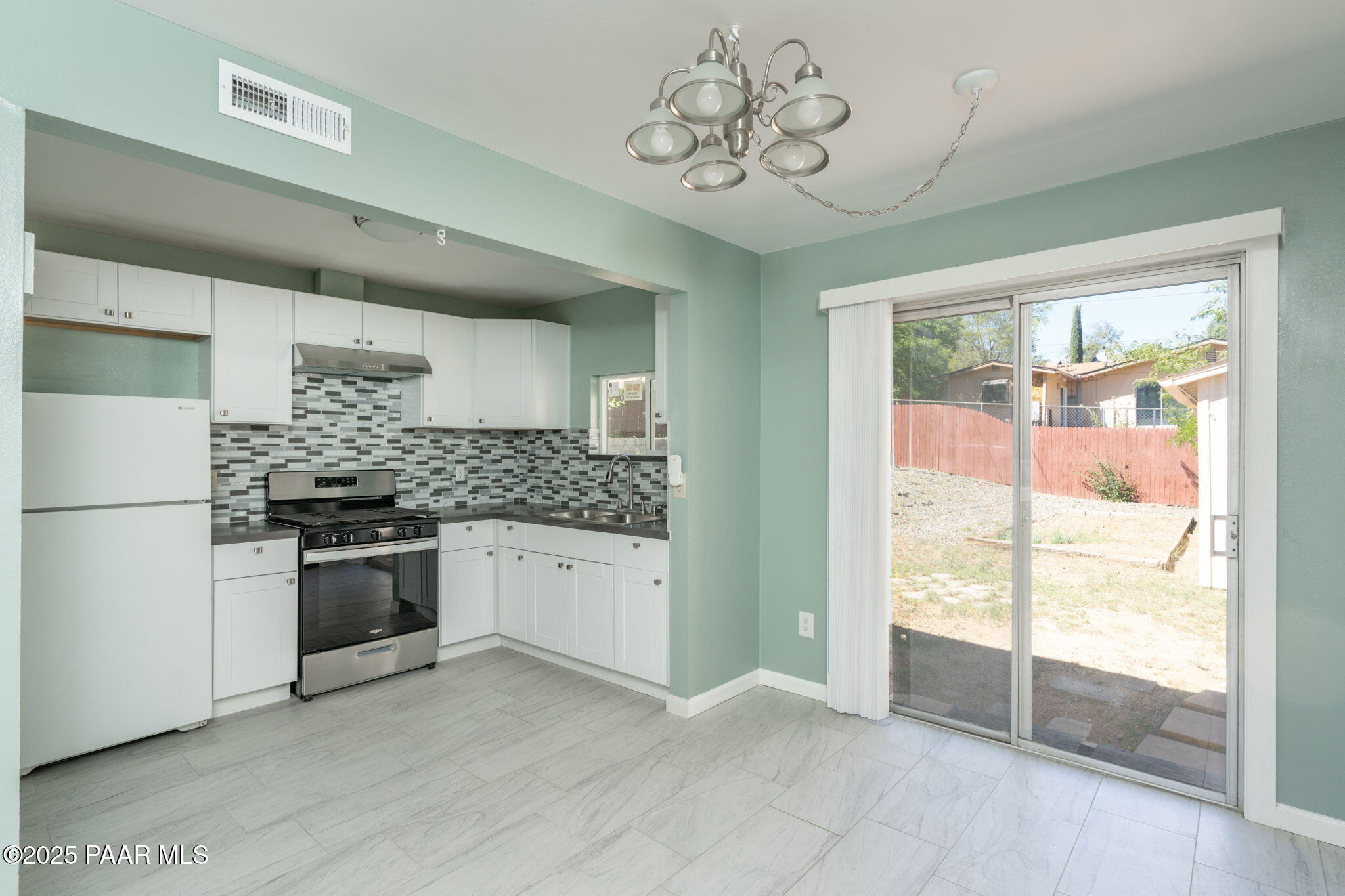 436 Roma Avenue Prescott, AZ 86301 - Photo 10 of 32 14-web-or-mls-436-roma-ave