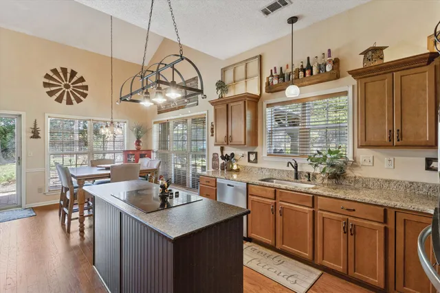 $444,700 | 5271 Charlotte Oak Cove, Arlington, TN 38002