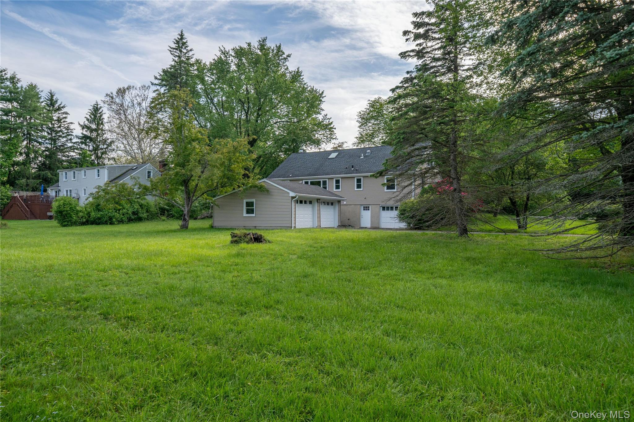 10 Horseshoe Road Mount Kisco, NY 10549 - Photo 14 of 23 Yard