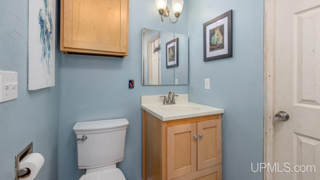 1924 Ledge Street Niagara, WI 54151 - Photo 11 of 21