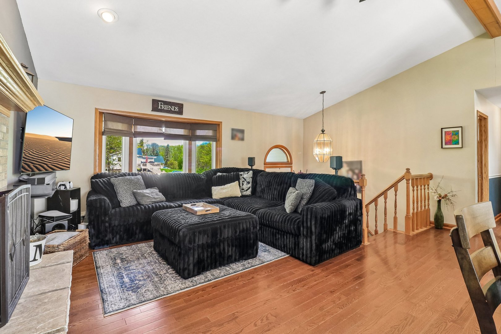 1011 Ridgewood Avenue McHenry, IL 60051 - Photo 4 of 43 Gallery Image 4