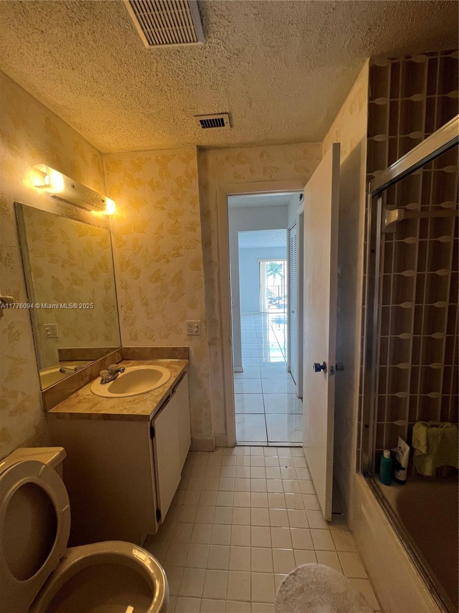 9124 Collins Avenue, Unit 304 Surfside, FL 33154 - Photo 24 of 29