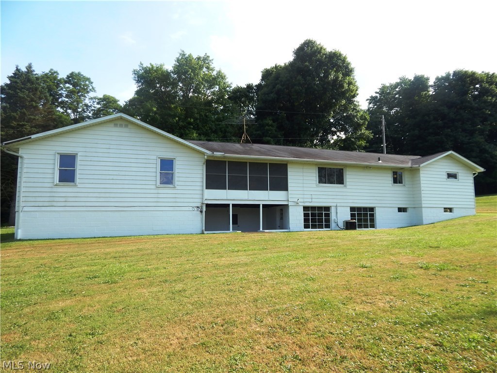 1481 Ridgewood Road Wadsworth, OH 44281 - Photo 16 of 17