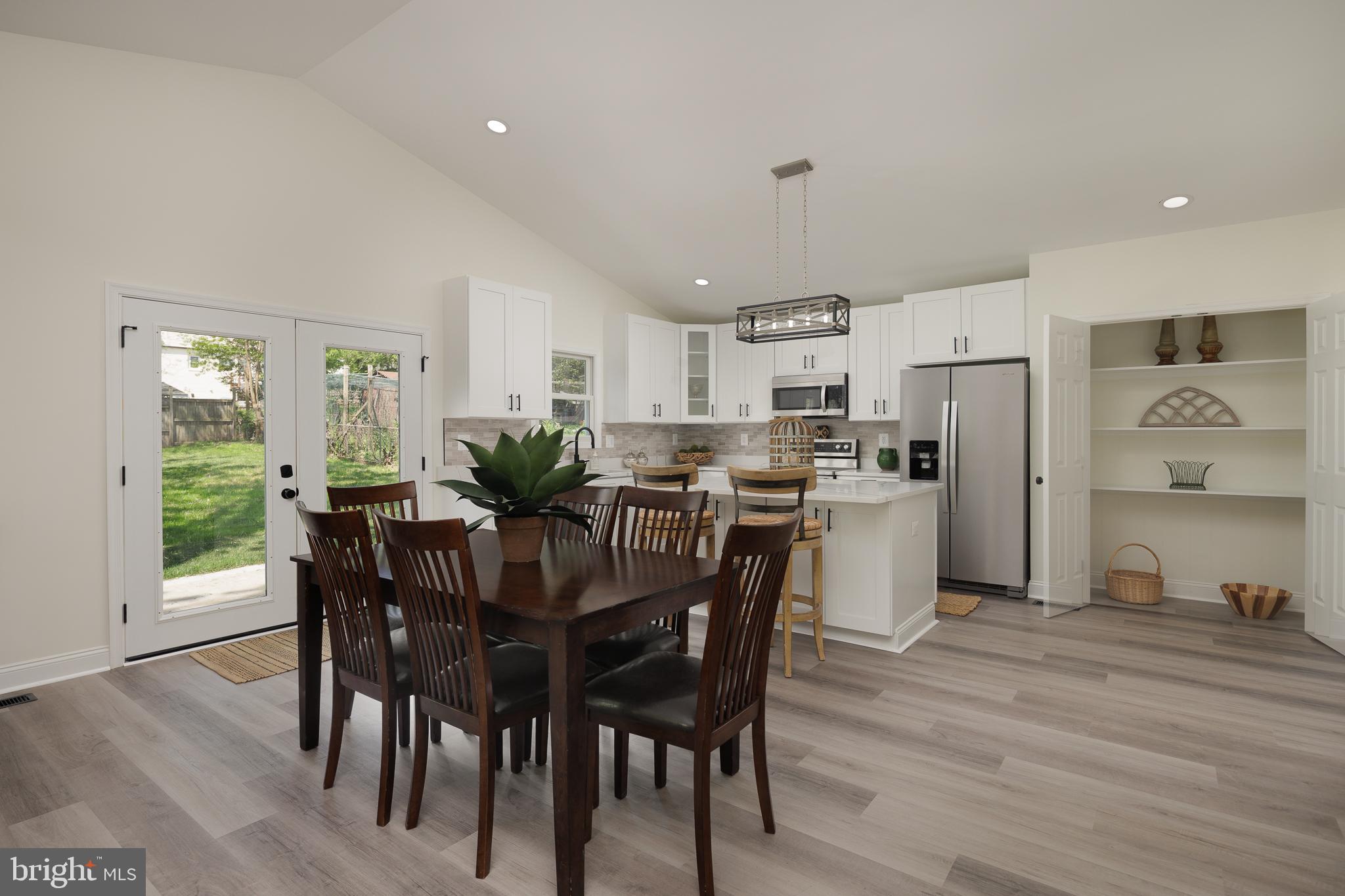 2836 Cameron Road Falls Church, VA 22042 - Photo 16 of 35 HUGE REAR ADDITION W/VAULTED CEILINGS