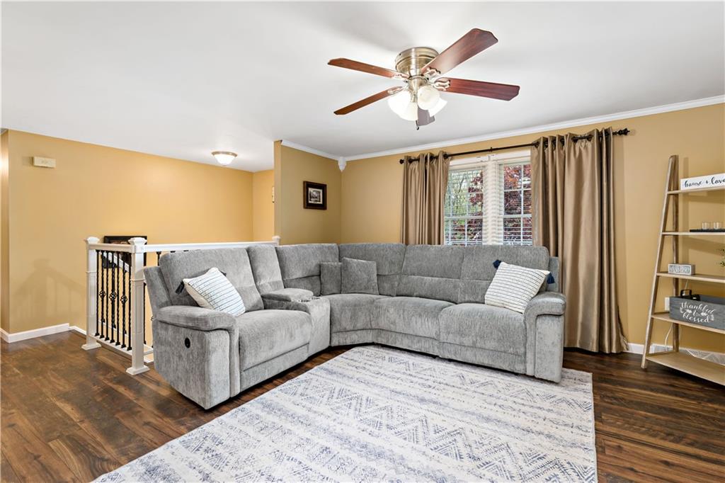 331 Trinity Drive Washington, PA 15301 - Photo 6 of 35 a living room with furniture and a large window