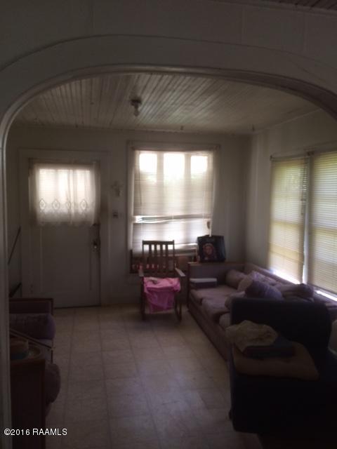 137 Rachal Lane Opelousas, LA 70570 - Photo 4 of 13 IMG_2913