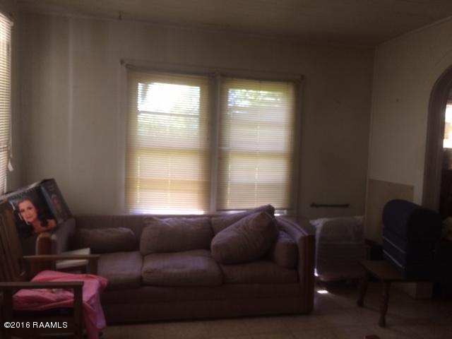 137 Rachal Lane Opelousas, LA 70570 - Photo 5 of 13 IMG_2917
