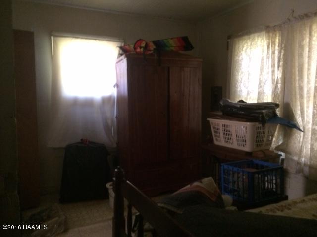 137 Rachal Lane Opelousas, LA 70570 - Photo 6 of 13 IMG_2920