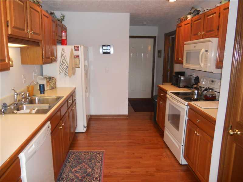 5989 Hall Road Plainfield, IN 46168 - Photo 3 of 17