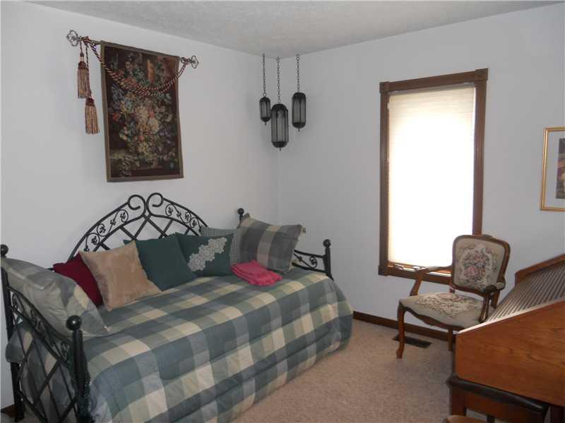 5989 Hall Road Plainfield, IN 46168 - Photo 8 of 17