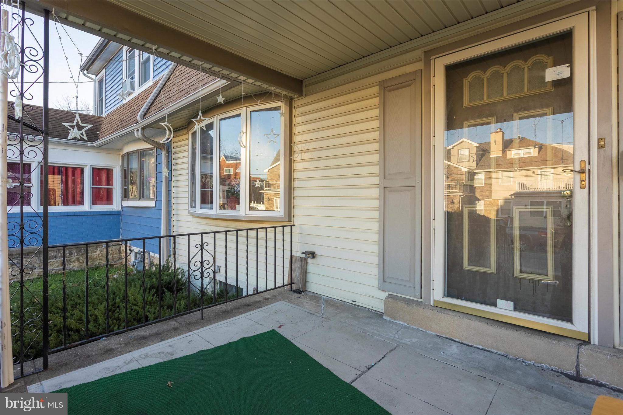 412 Spruce Avenue Upper Darby, PA 19082 - Photo 2 of 25 Front Porch