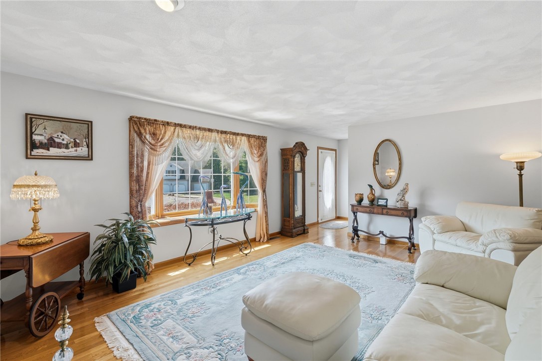 203 Tara Lane Woonsocket, RI 02895 - Photo 9 of 45