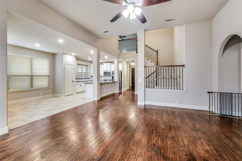 1137 Cardinal Ridge Road Burleson, TX 76028 - Photo 7 of 28