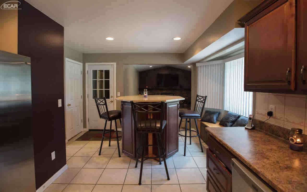 3189 Old Farm Road Flint, MI 48507 - Photo 27 of 58 21369418-26.JPG