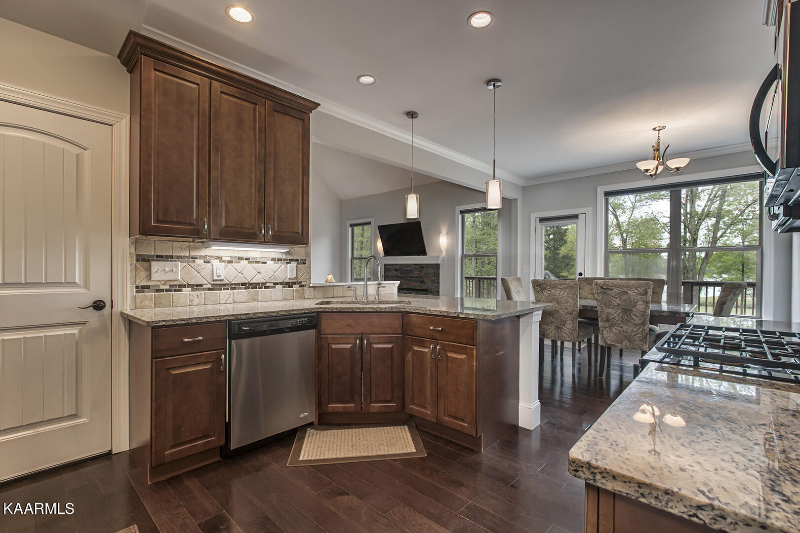 957 Stump Hollow Road Spring City, TN 37381 - Photo 17 of 60 17_StumpHollowRoad_957_Kitchen01