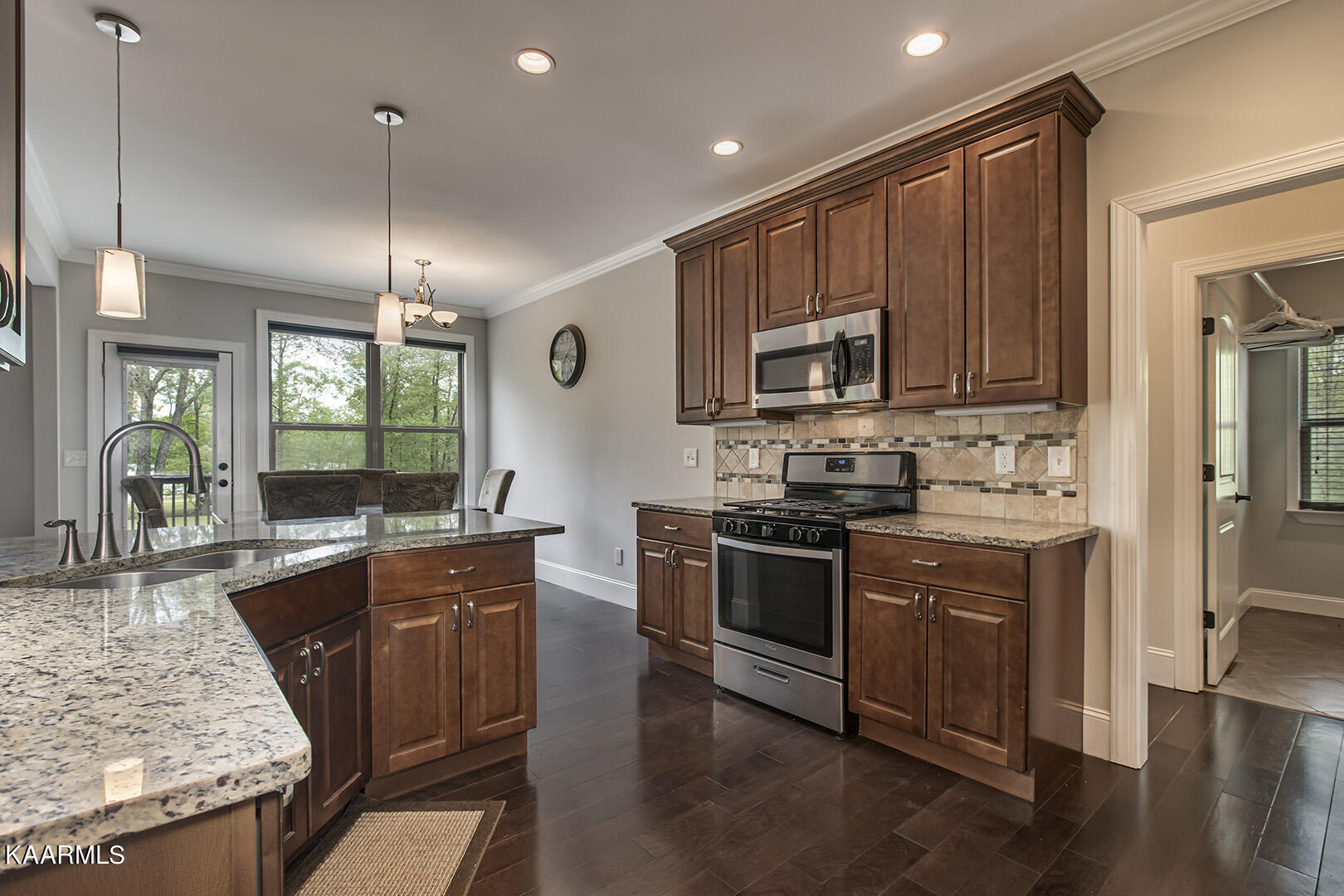 957 Stump Hollow Road Spring City, TN 37381 - Photo 28 of 60 28_StumpHollowRoad_957_Kitchen04