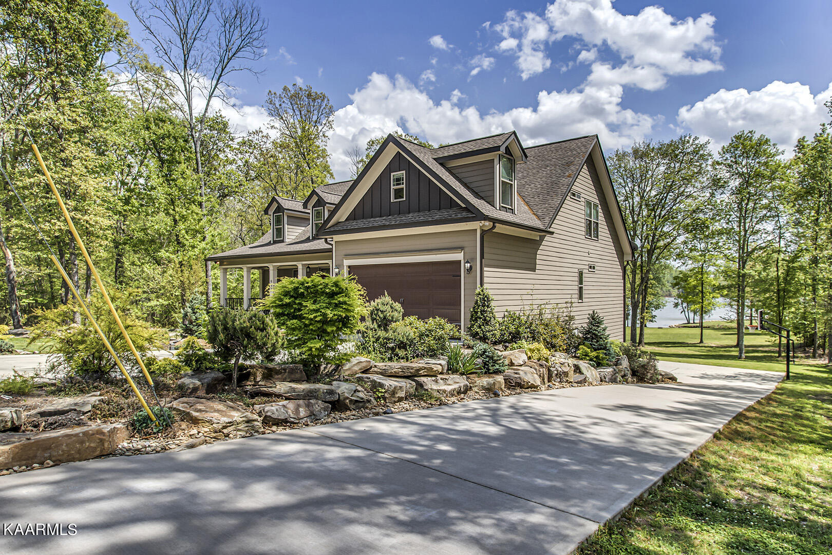 957 Stump Hollow Road Spring City, TN 37381 - Photo 3 of 60 03_StumpHollowRoad_957_FrontRight-SideDr