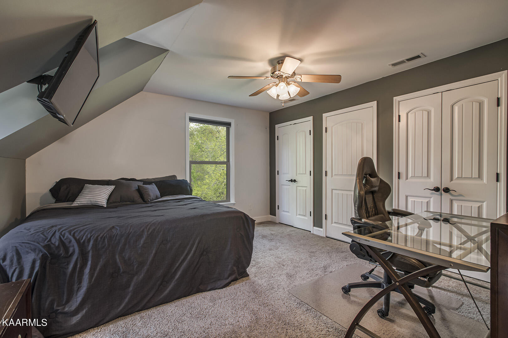 957 Stump Hollow Road Spring City, TN 37381 - Photo 36 of 60 36_StumpHollowRoad_957_Bedroom2_02