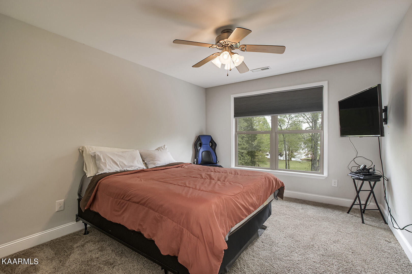 957 Stump Hollow Road Spring City, TN 37381 - Photo 40 of 60 40_StumpHollowRoad_957_Bedroom3_01