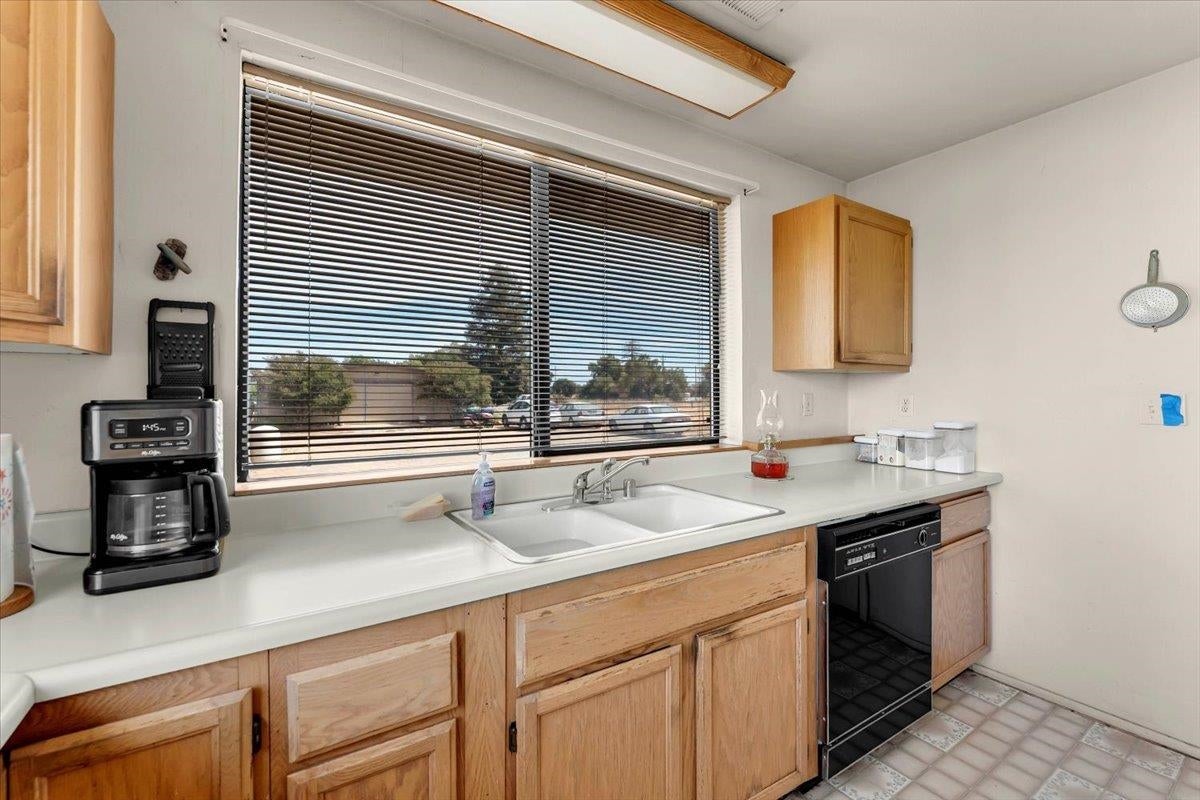 22740 Reno Avenue Gerber, CA 96035 - Photo 16 of 49 Gallery Image 16