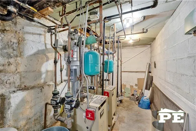 $1,100,000 | 3222 Kings Highway | Midwood