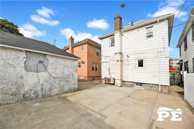 $1,100,000 | 3222 Kings Highway | Midwood