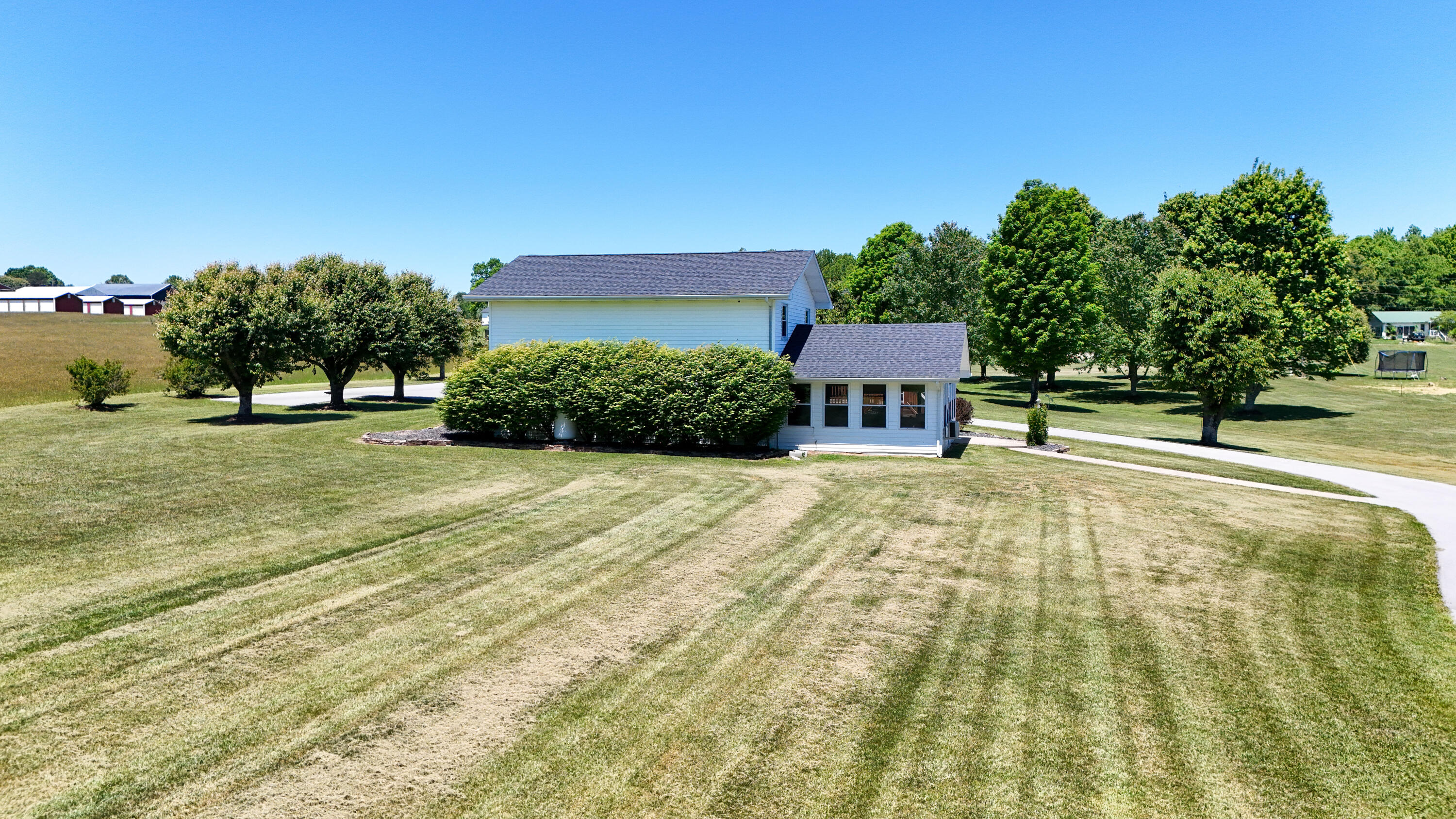 250 Peters Road McKee, KY 40447 - Photo 38 of 61 LightroomRealEstateEdits-10