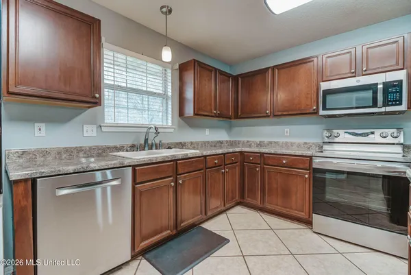 $270,000 | 11321 Peyton Drive, Gulfport, MS 39503