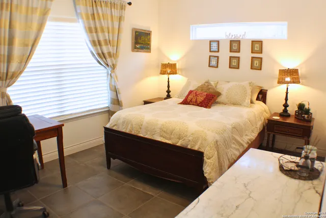 $1,850 | 320 Lighthouse, Canyon Lake, TX 78133