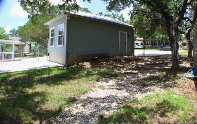 $1,850 | 320 Lighthouse, Canyon Lake, TX 78133