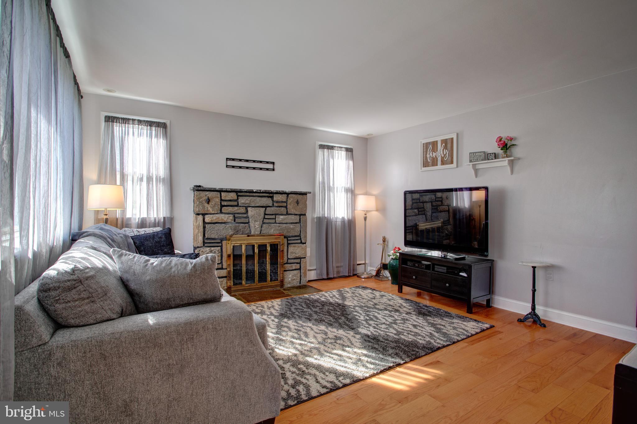 517 Colwell Road Woodlyn, PA 19094 - Photo 7 of 34
