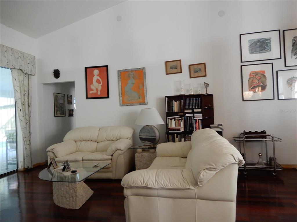 7222 Auburn Lane New Port Richey, FL 34654 - Photo 4 of 46