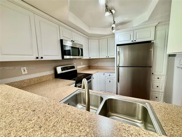 $2,400 | 3610 Southwest 114th Avenue, Unit 4202, Miami, FL 33165