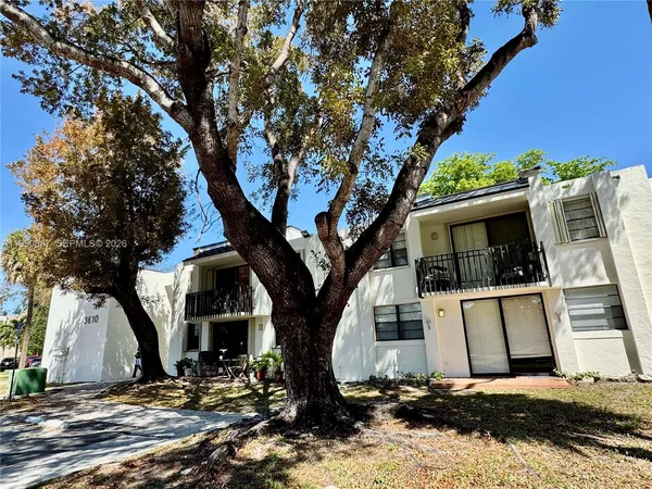 $2,400 | 3610 Southwest 114th Avenue, Unit 4202, Miami, FL 33165