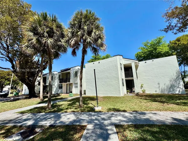 $2,400 | 3610 Southwest 114th Avenue, Unit 4202, Miami, FL 33165