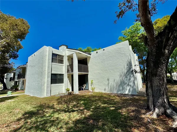 $2,400 | 3610 Southwest 114th Avenue, Unit 4202, Miami, FL 33165