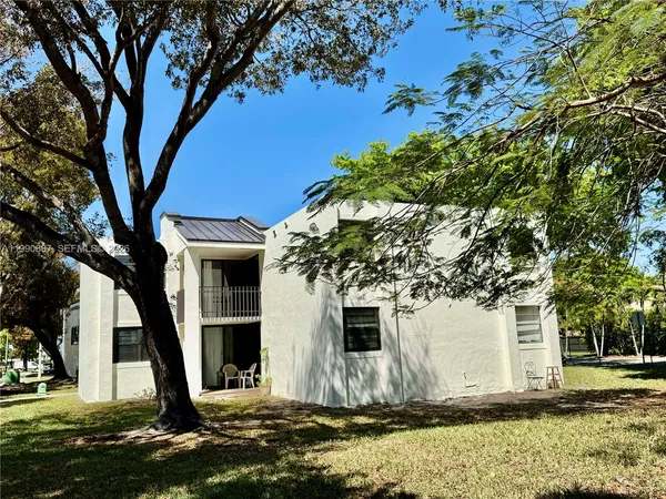 $2,400 | 3610 Southwest 114th Avenue, Unit 4202, Miami, FL 33165