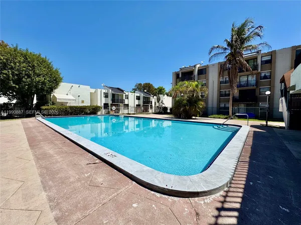 $2,400 | 3610 Southwest 114th Avenue, Unit 4202, Miami, FL 33165