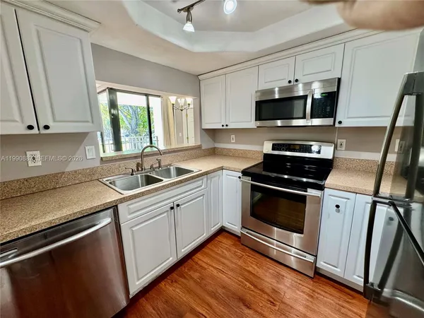 $2,400 | 3610 Southwest 114th Avenue, Unit 4202, Miami, FL 33165